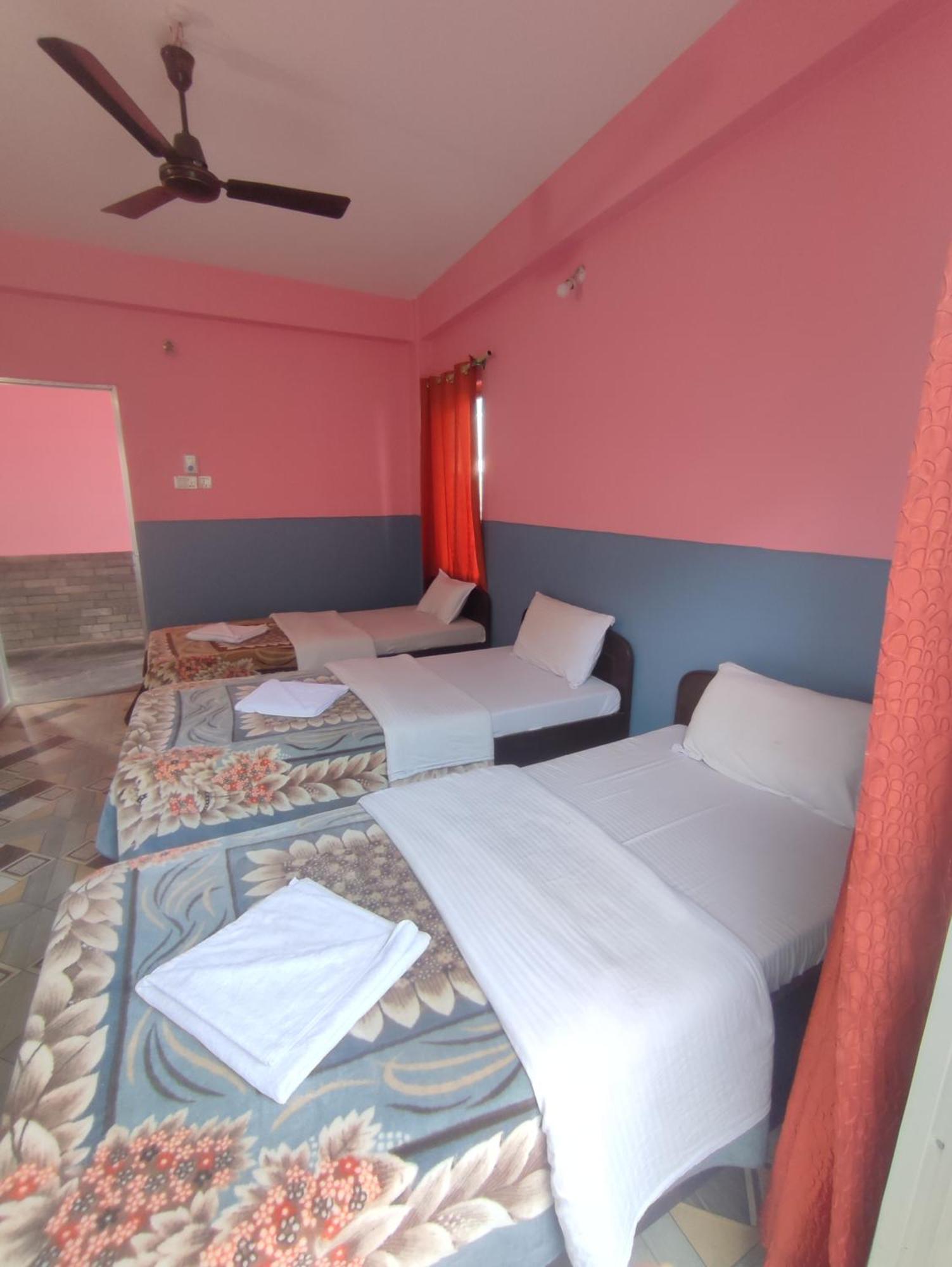Krishna Inn Pokhara Extérieur photo