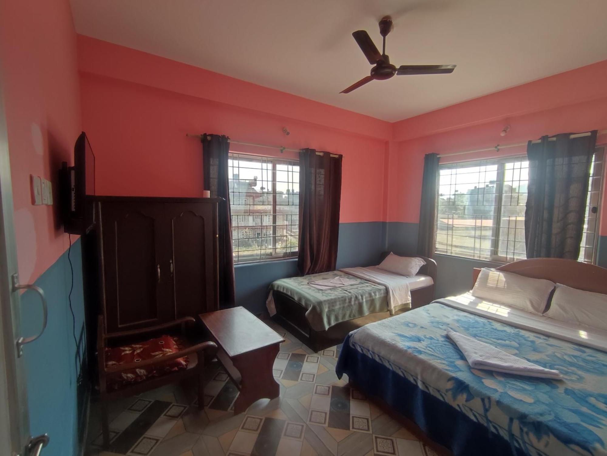 Krishna Inn Pokhara Extérieur photo