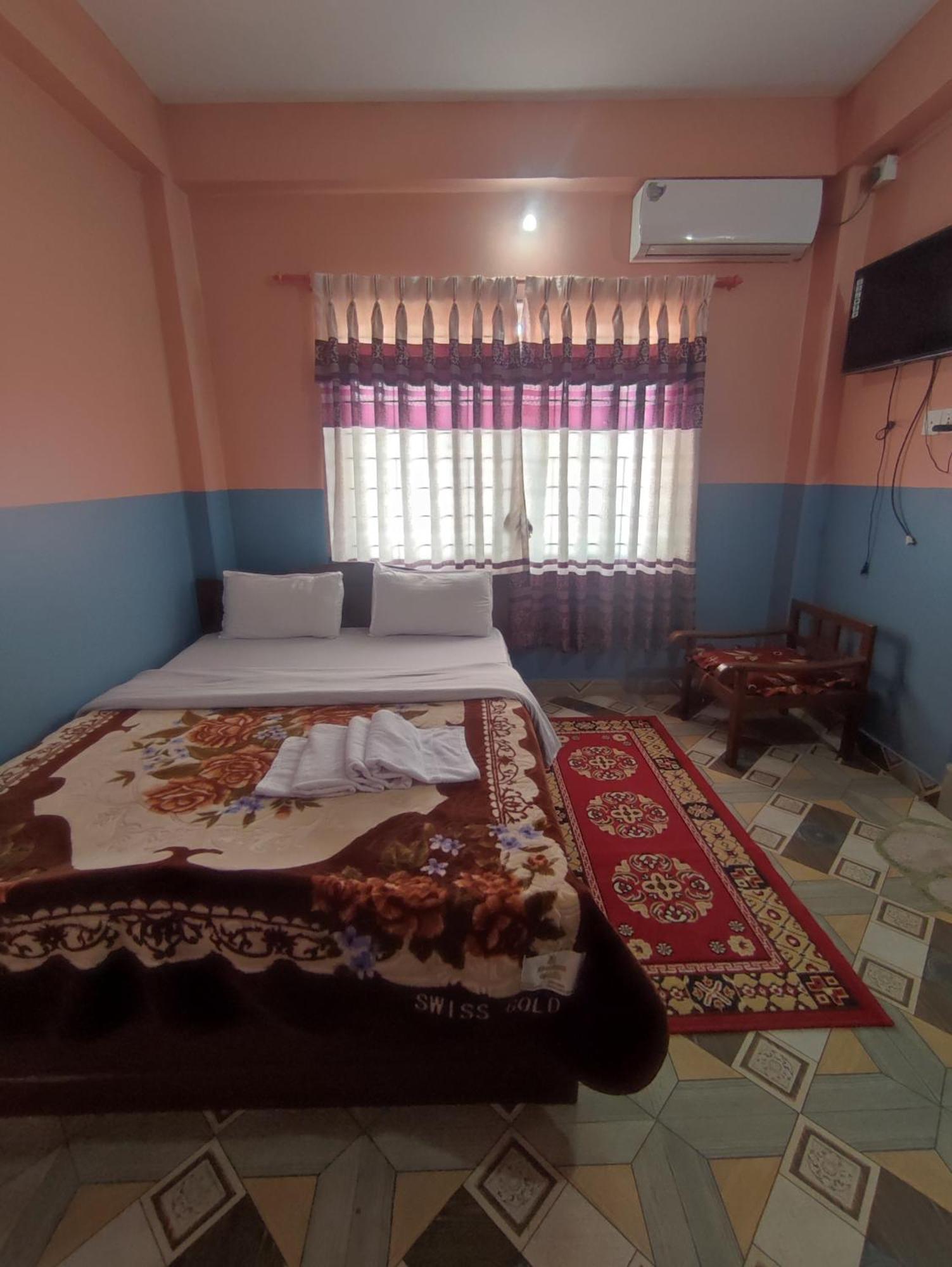 Krishna Inn Pokhara Extérieur photo