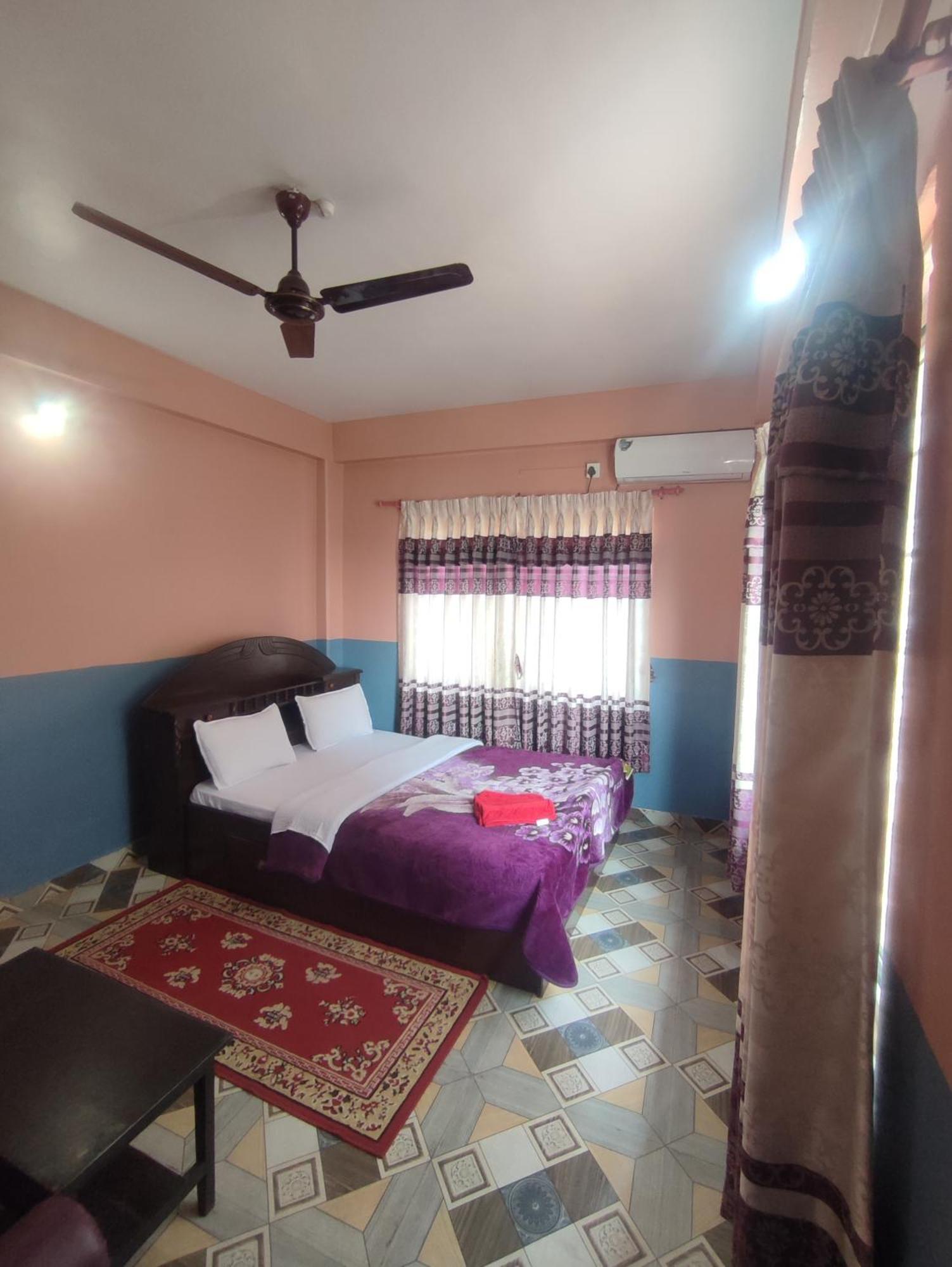 Krishna Inn Pokhara Extérieur photo