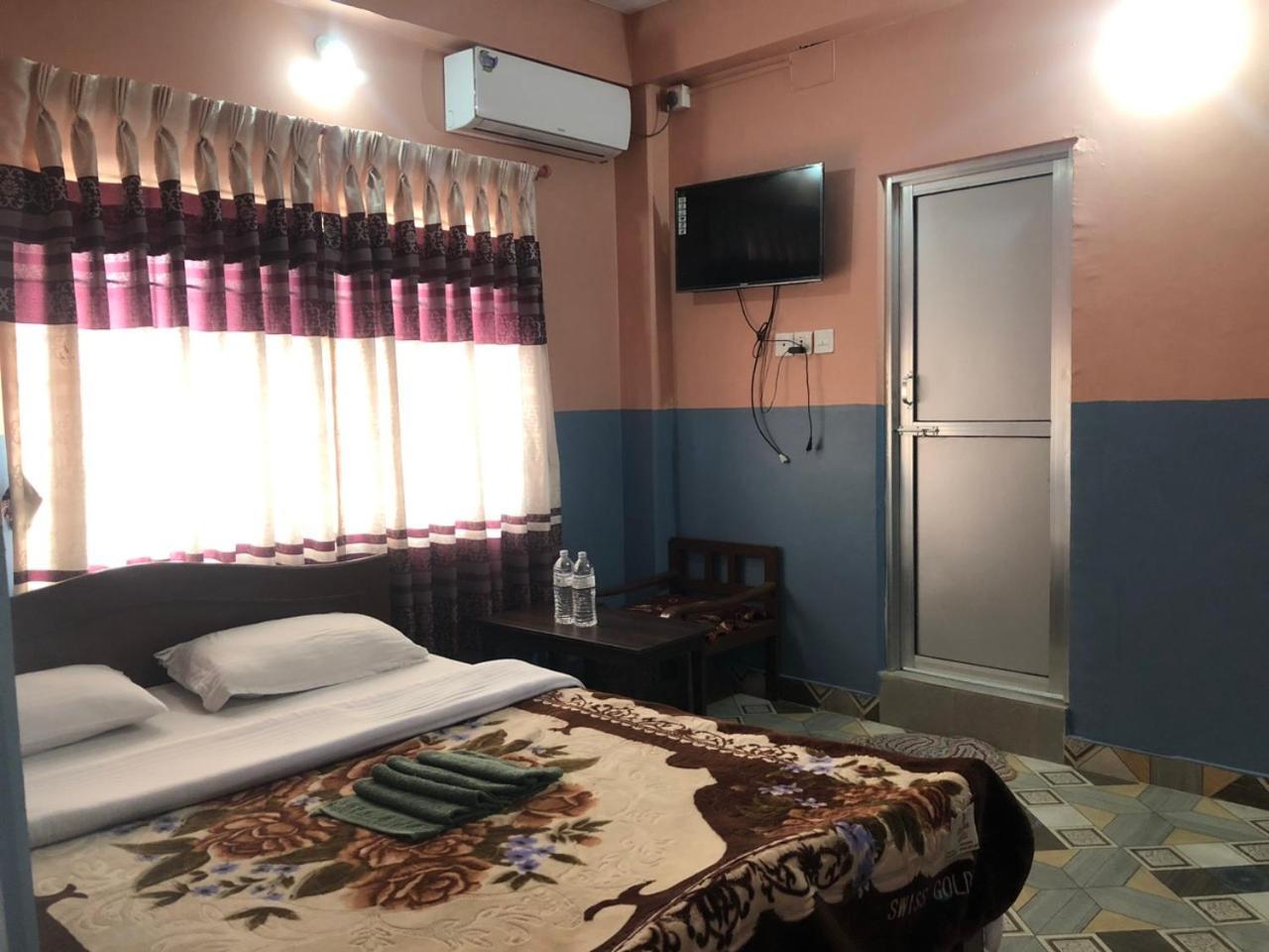 Krishna Inn Pokhara Extérieur photo