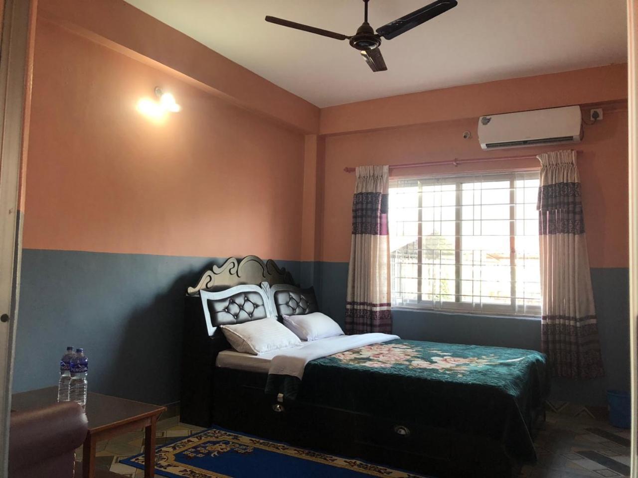 Krishna Inn Pokhara Extérieur photo