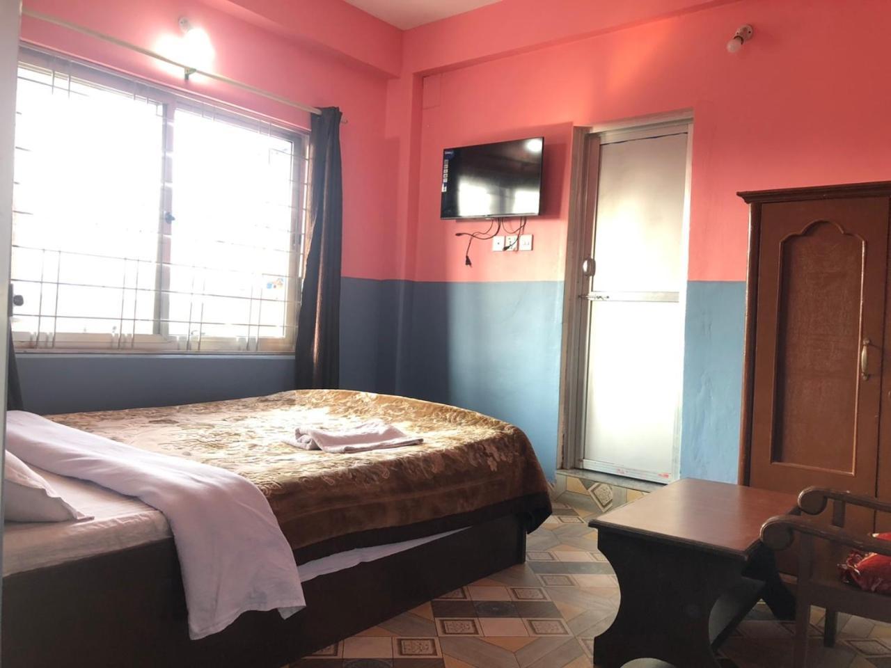 Krishna Inn Pokhara Extérieur photo