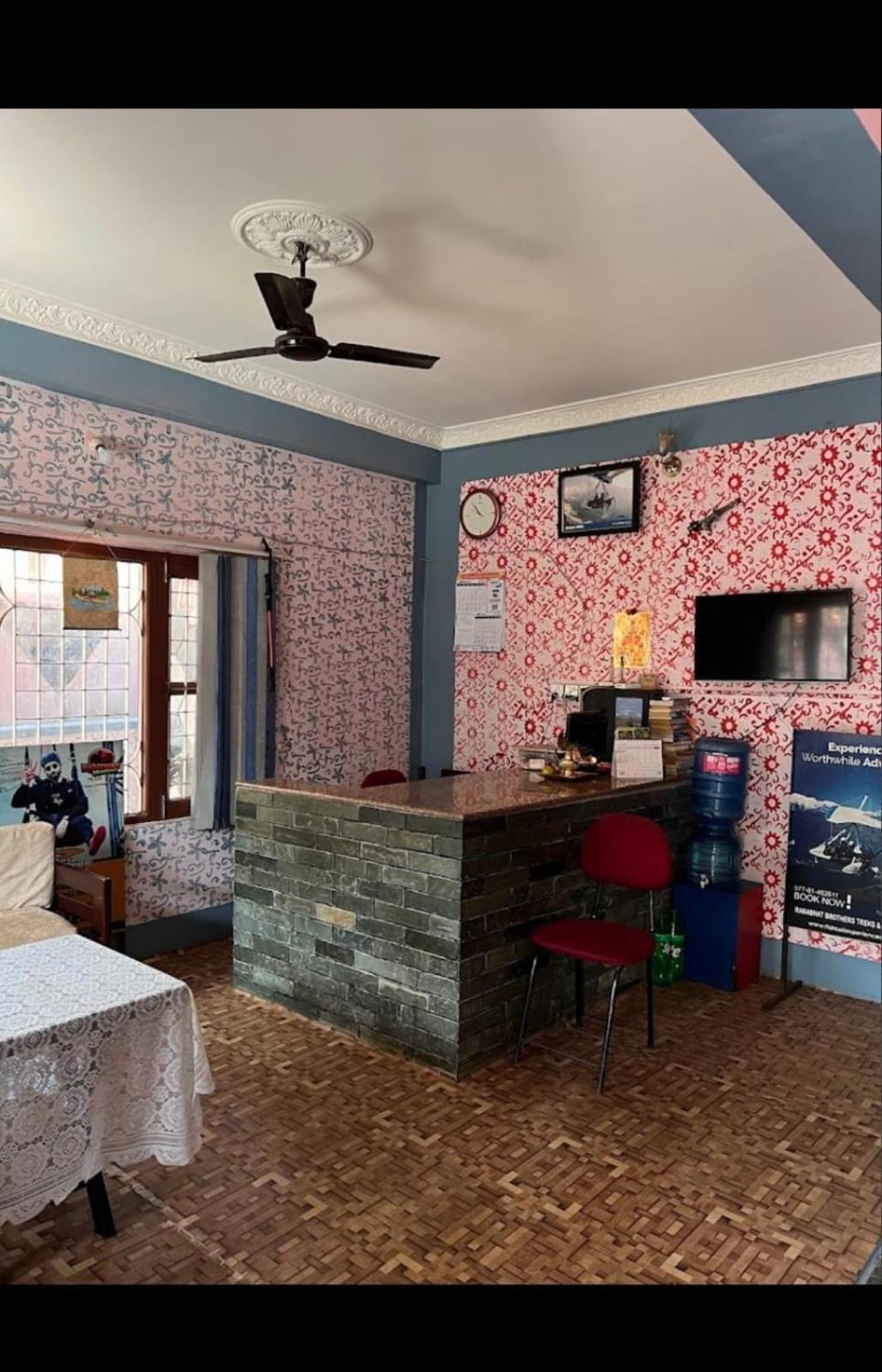 Krishna Inn Pokhara Extérieur photo